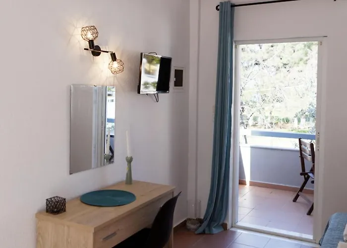 Bleu- 아파트호텔 프리노스